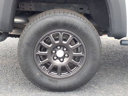 Used 2020 Chevrolet Colorado ZR2 w/ Colorado ZR2 Bison Edition image 7