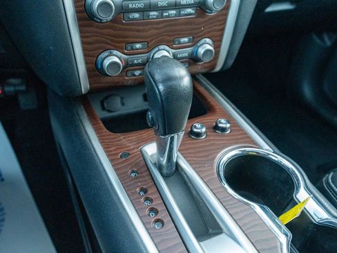 Used 2017 Nissan Pathfinder Platinum w/ Family Entertainment Package image 36