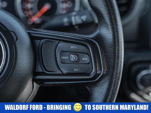 Used 2023 Jeep Gladiator Sport image 26