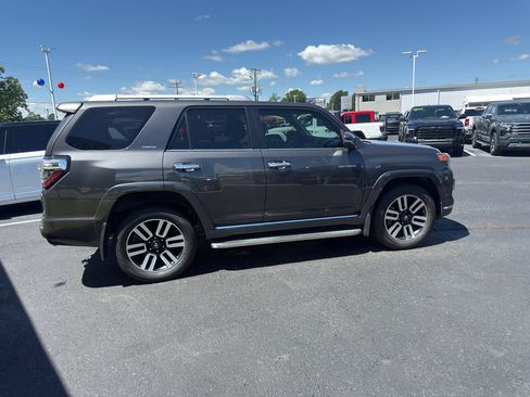 Used 2023 Toyota 4Runner Limited AWD/4WD image 4