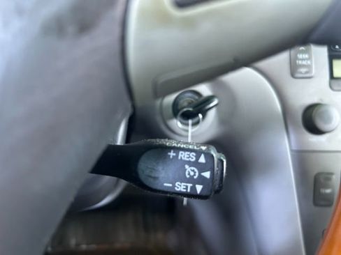 Used 2005 Lexus ES 330 FWD image 16