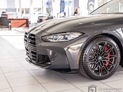 Used 2024 BMW M4 Coupe w/ M Carbon Exterior Package image 4