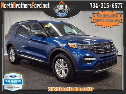 Certified 2023 Ford Explorer XLT w/ Equipment Group 202A