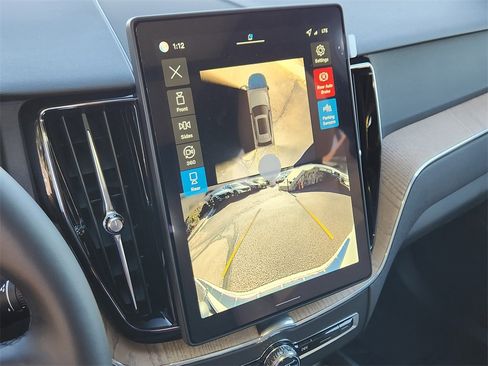 New 2026 Volvo XC60 B5 Plus w/ Protection Package Premier image 19