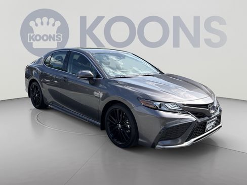 Used 2024 Toyota Camry XSE w/ Cold Weather Package FWD image 10