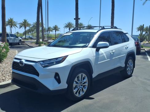 Certified 2025 Toyota RAV4 XLE Premium image 8