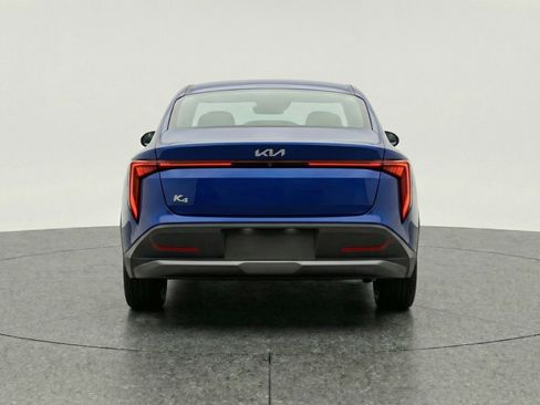 Used 2025 Kia K4 LXS image 7