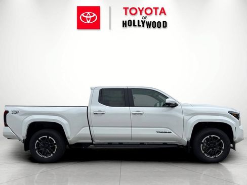New 2026 Toyota Tacoma TRD Sport AWD/4WD image 3