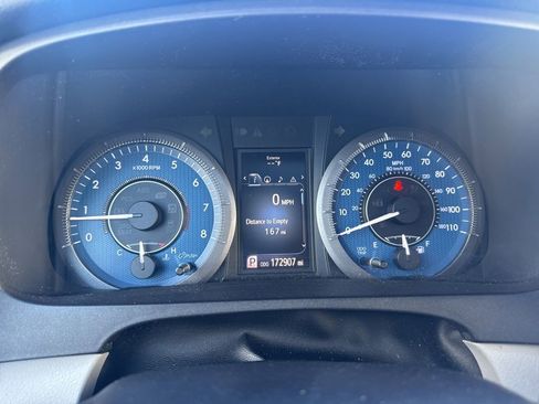 Used 2017 Toyota Sienna XLE image 26