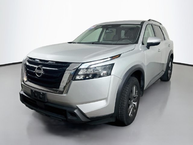 Used 2024 Nissan Pathfinder SV FWD image 5