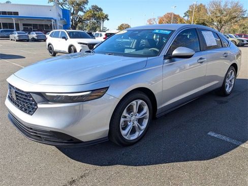 Certified 2025 Honda Accord LX image 5