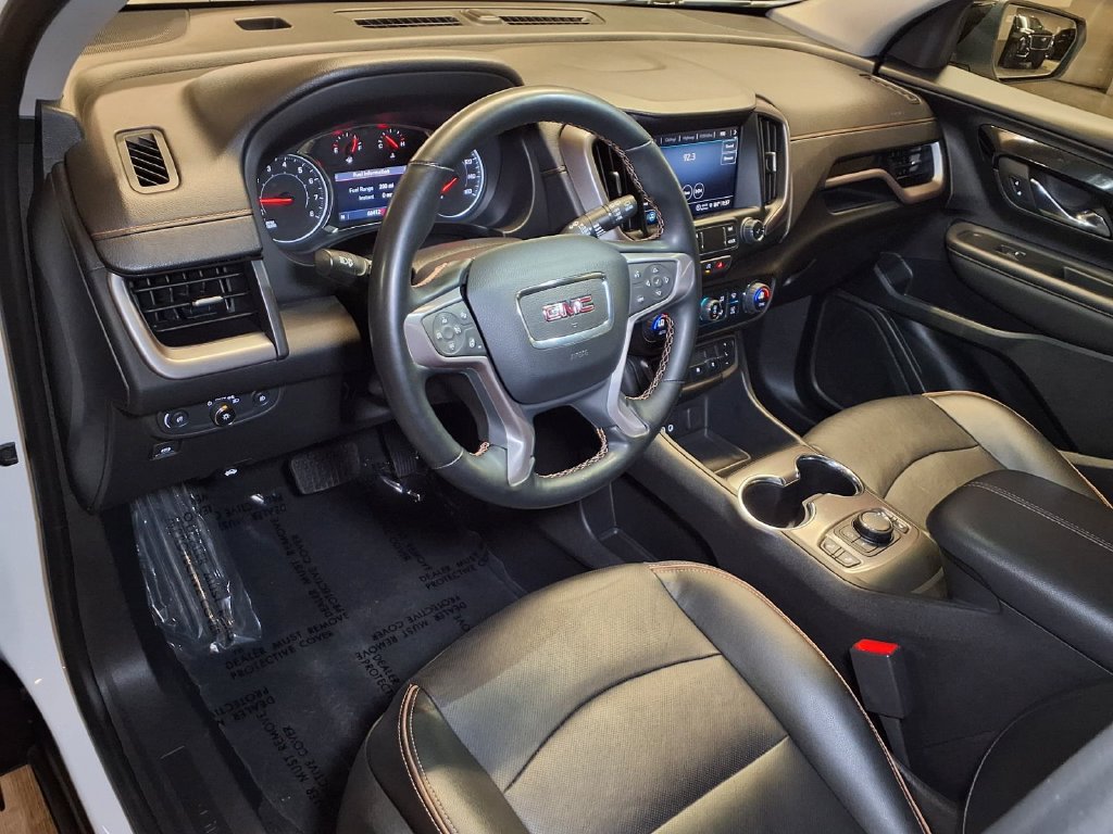 Used 2023 GMC Terrain AT4 AWD/4WD image 3