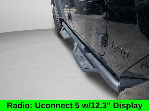 Used 2024 Jeep Gladiator Sport AWD/4WD image 27