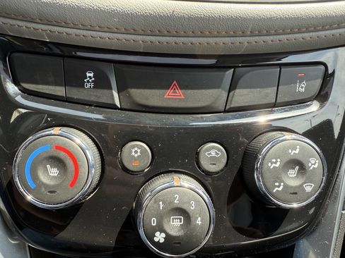 Used 2019 Chevrolet Trax Premier w/ LPO, Cargo Package image 19