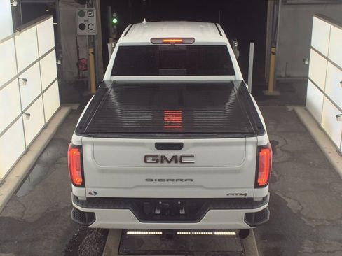 Used 2022 GMC Sierra 2500 AT4 w/ AT4 Preferred Package AWD/4WD image 5