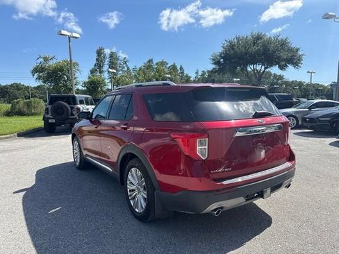 Used 2022 Ford Explorer Limited w/ Equipment Group 301A RWD image 4