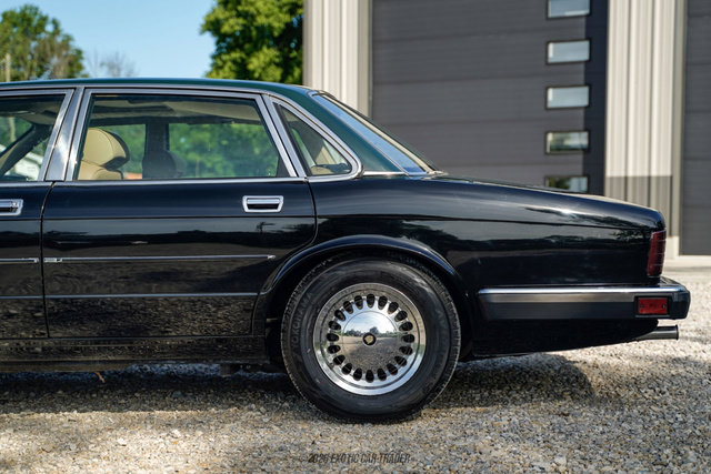 Used 1988 Jaguar XJ6 RWD image 5