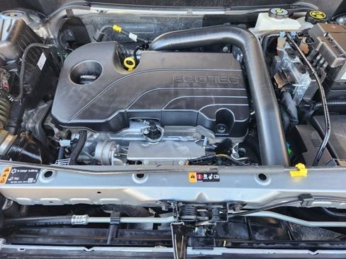 Used 2024 Chevrolet Equinox Premier image 31