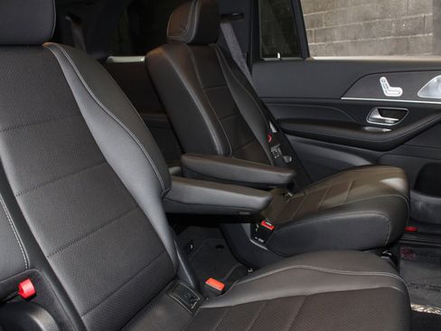 Used 2023 Mercedes-Benz GLS 450 4MATIC image 49