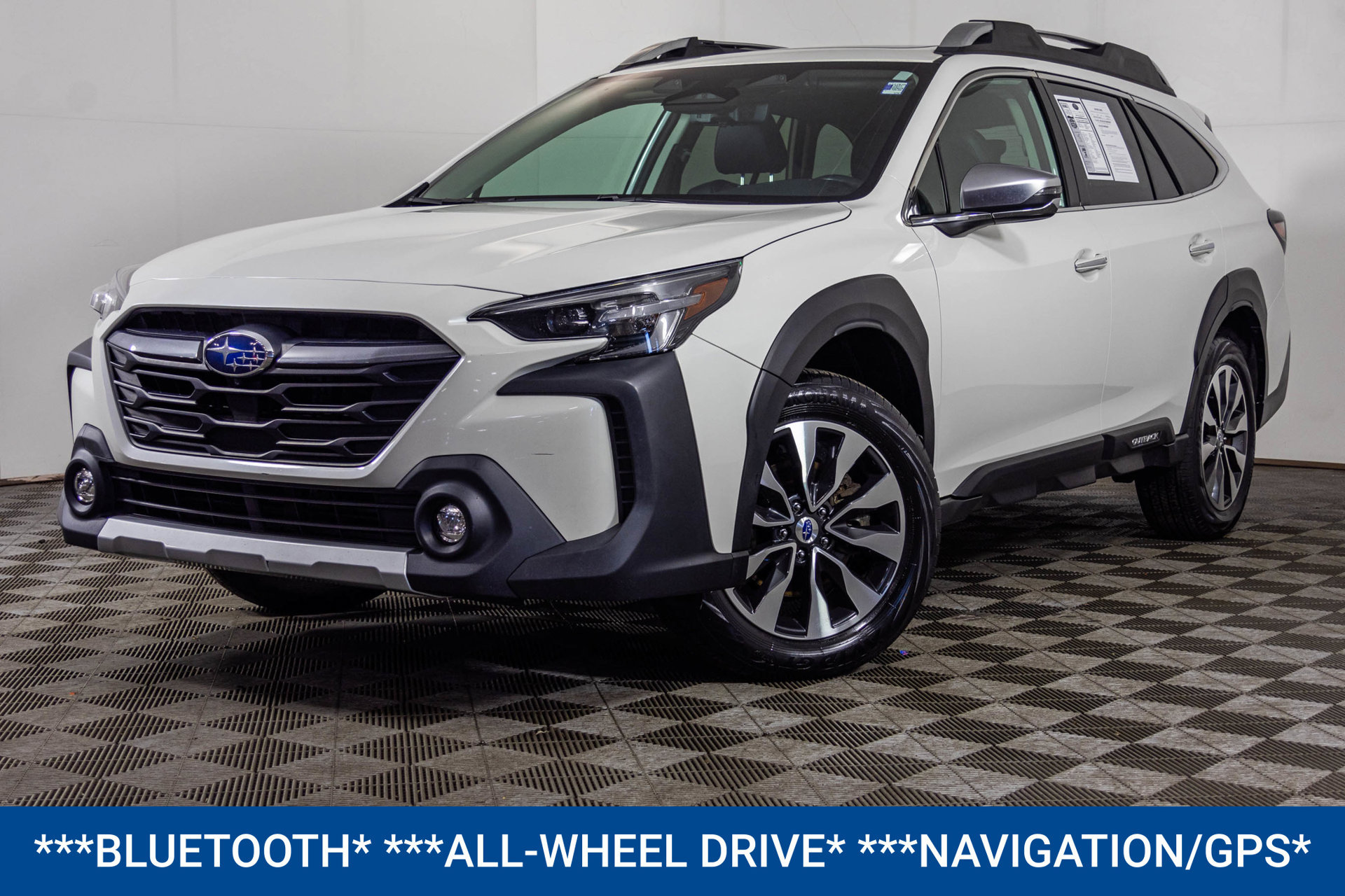 Used 2024 Subaru Outback Touring XT AWD/4WD image 2
