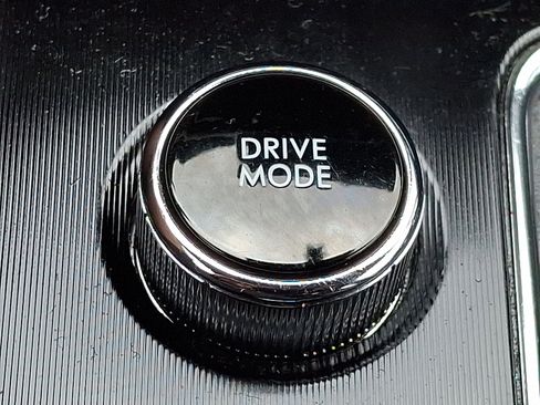Used 2021 Lincoln Corsair AWD image 24