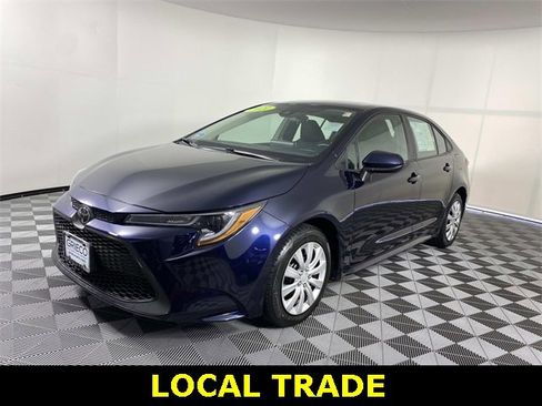 Used 2021 Toyota Corolla LE w/ Carpet Mat Package (TMS) image 4