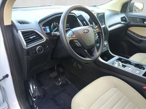 Used 2024 Ford Edge SE image 10