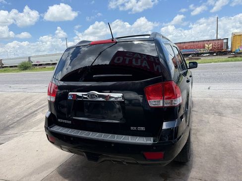 Used 2009 Kia Borrego Limited image 29