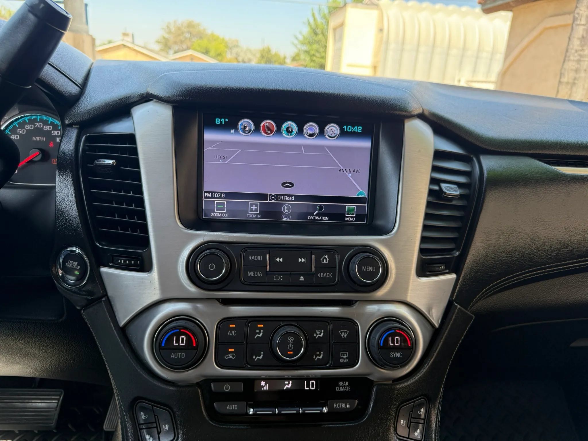 Used 2017 GMC Yukon SLT w/ Open Road Package RWD image 22