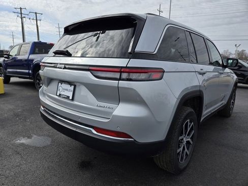 Used 2024 Jeep Grand Cherokee Limited image 5