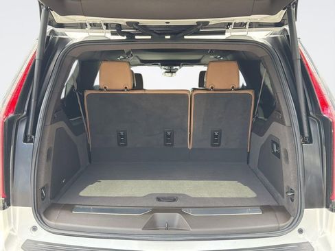 Used 2022 Cadillac Escalade ESV Sport w/ Touring Package AWD/4WD image 29