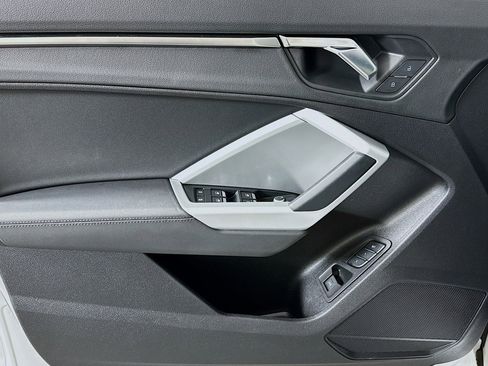 Used 2022 Audi Q3 2.0T Premium w/ Convenience Package image 21