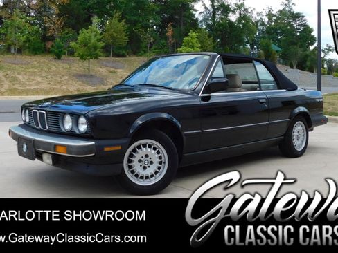 Used 1987 BMW 325i Convertible image 1