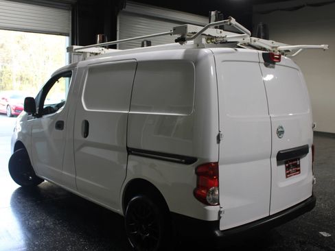 Used 2017 Nissan NV200 S image 4
