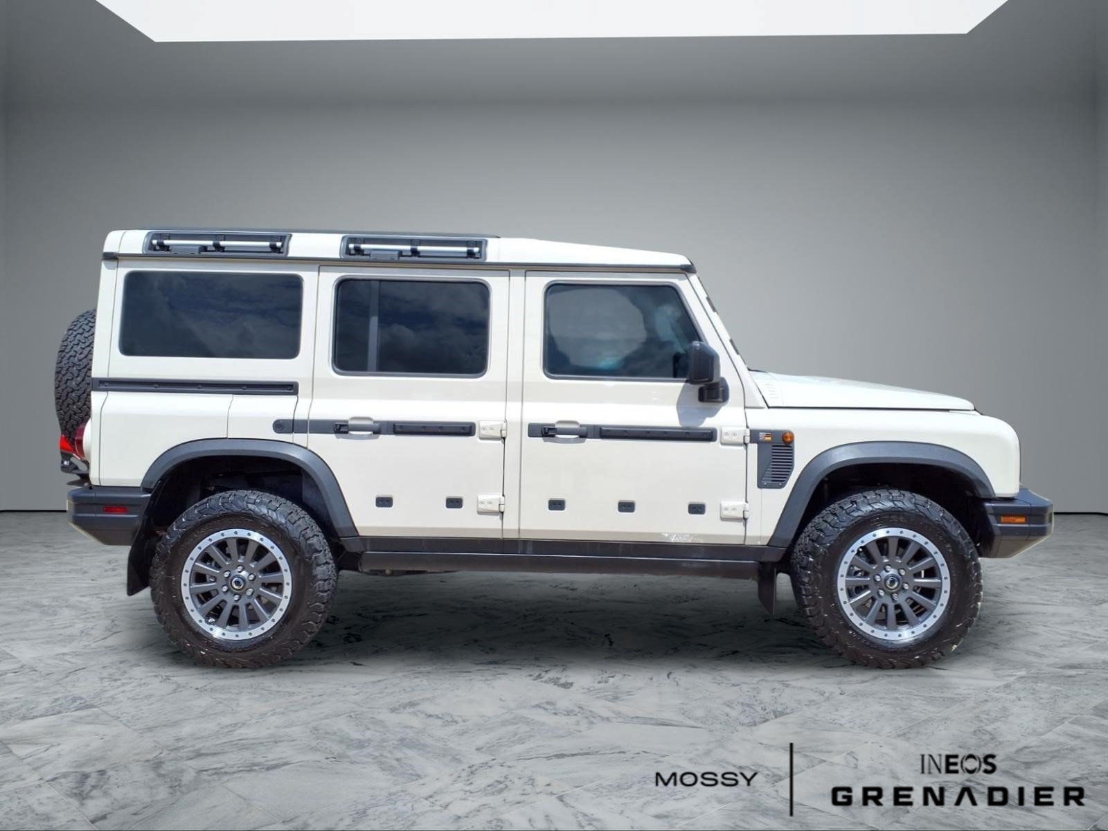 Used 2025 INEOS Grenadier Station Wagon AWD/4WD image 8