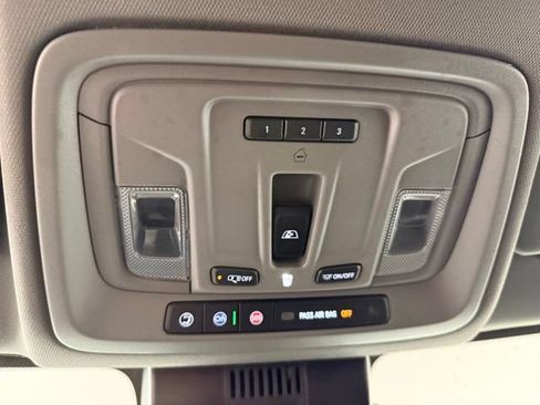 Used 2024 Chevrolet Silverado 1500 LT AWD/4WD image 28