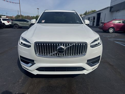 Used 2022 Volvo XC90 T8 Inscription image 9