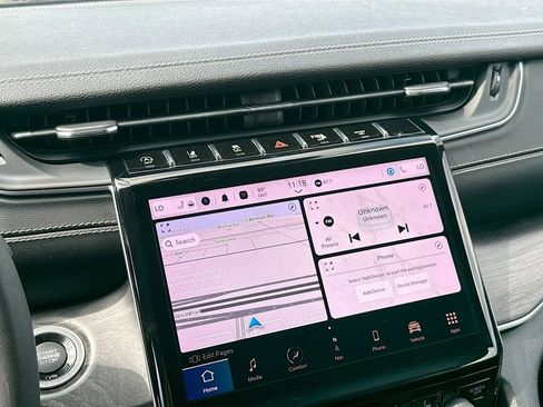 Used 2023 Jeep Grand Cherokee L Limited image 15