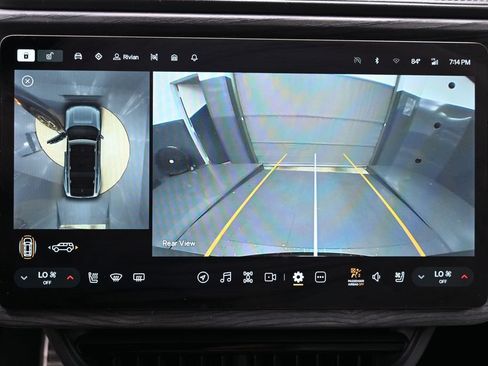 Used 2023 Rivian R1S Adventure AWD/4WD image 22