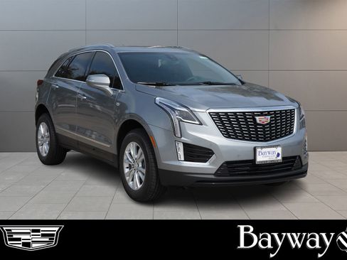 New 2026 Cadillac XT5 Luxury w/ LPO, Floor Liner Package image 3