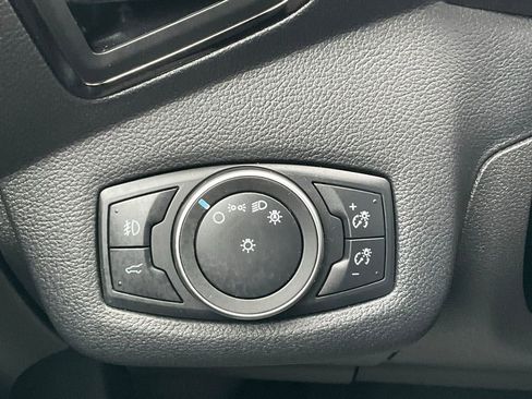 Used 2018 Ford Escape Titanium w/ Ford Safe & Smart Package image 10