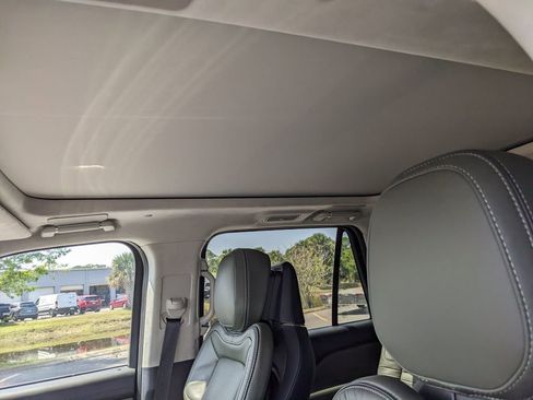 Used 2024 Lincoln Navigator Black Label AWD/4WD image 22