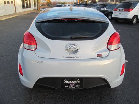 Used 2015 Hyundai Veloster RE:FLEX Edition image 4