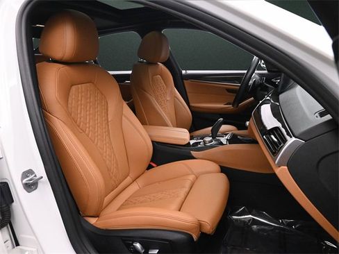 Used 2022 BMW 540i xDrive 540i xDrive w/ M Sport Package image 22