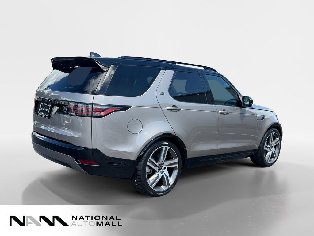 Used 2023 Land Rover Discovery HSE R-Dynamic AWD/4WD image 5