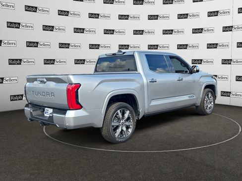 Used 2022 Toyota Tundra Capstone AWD/4WD image 6