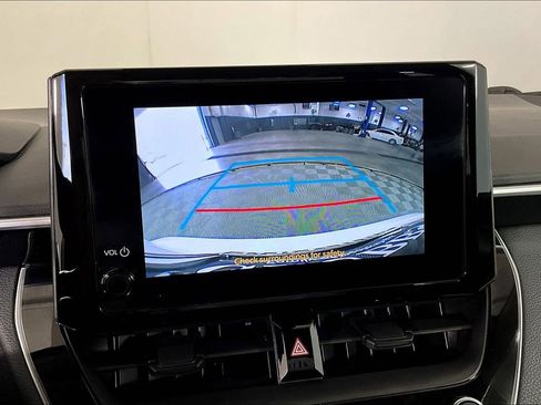 Used 2024 Toyota Corolla LE image 29