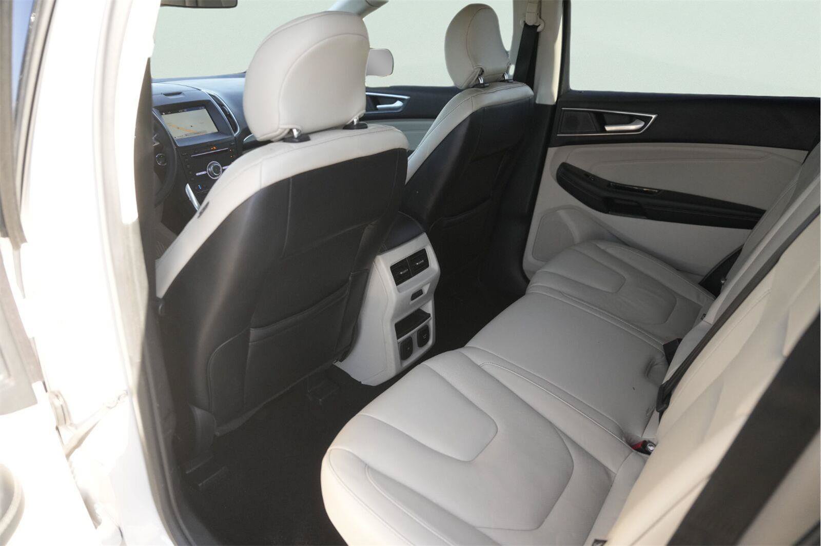 Used 2019 Ford Edge Titanium w/ Equipment Group 301A FWD image 12