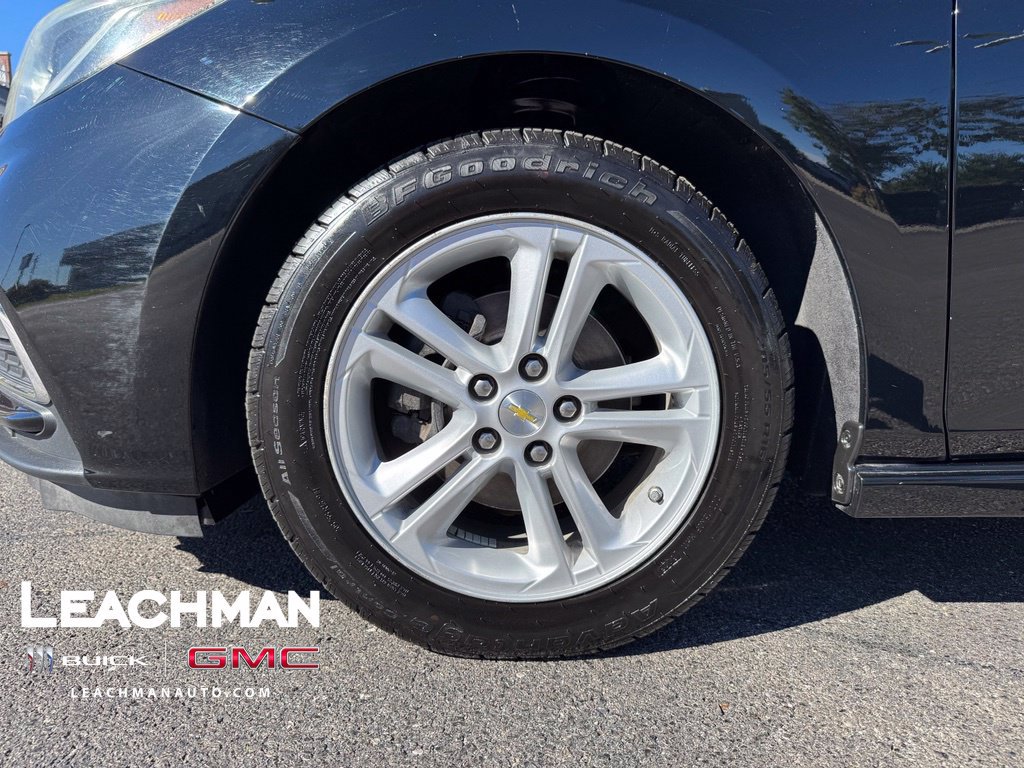Certified 2017 Chevrolet Cruze LT FWD image 8