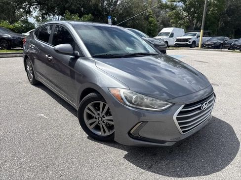 Used 2018 Hyundai Elantra Value Edition FWD image 5